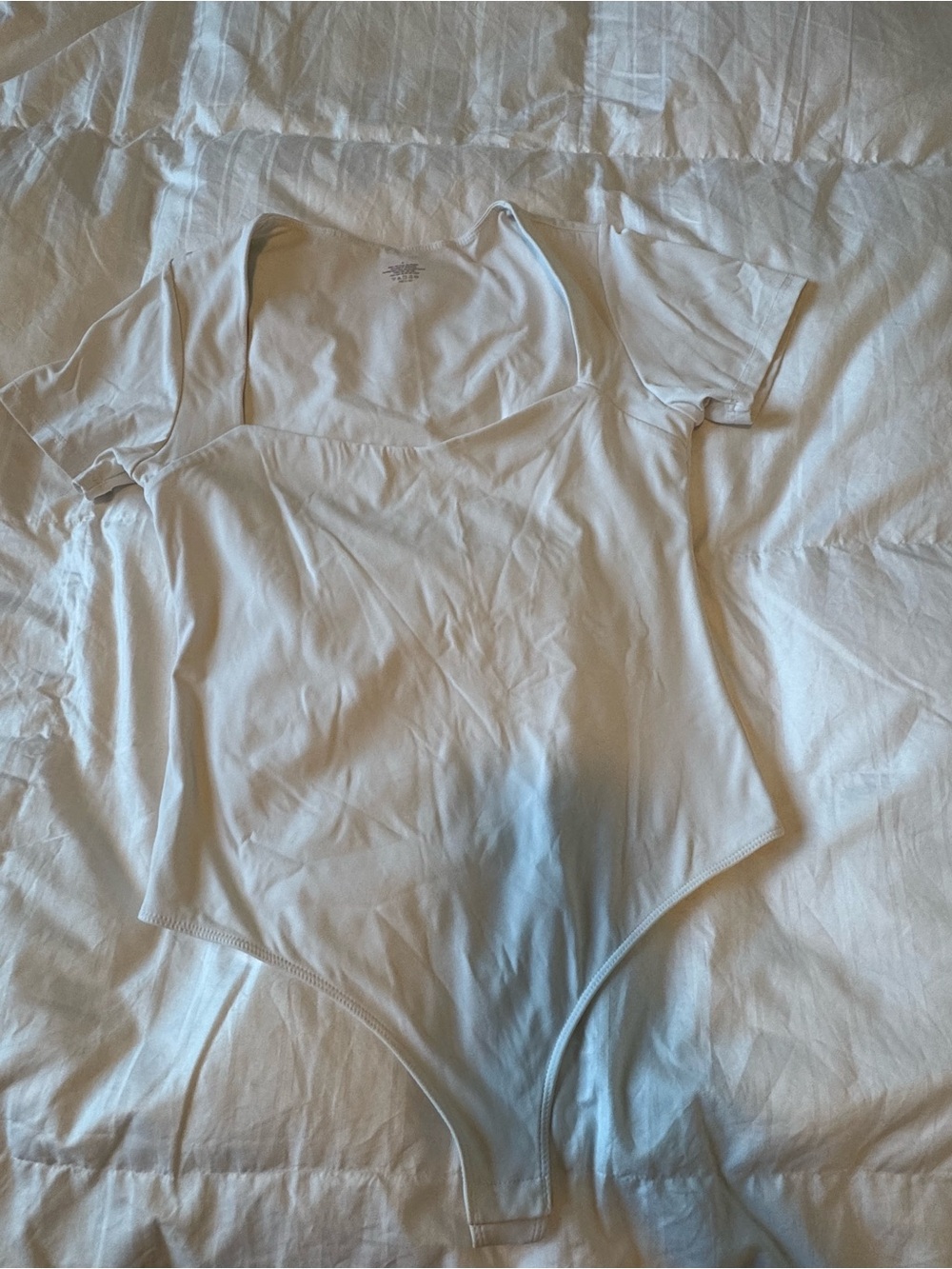 Everyday Scoop Neck Short Sleeve Bodysuit - White